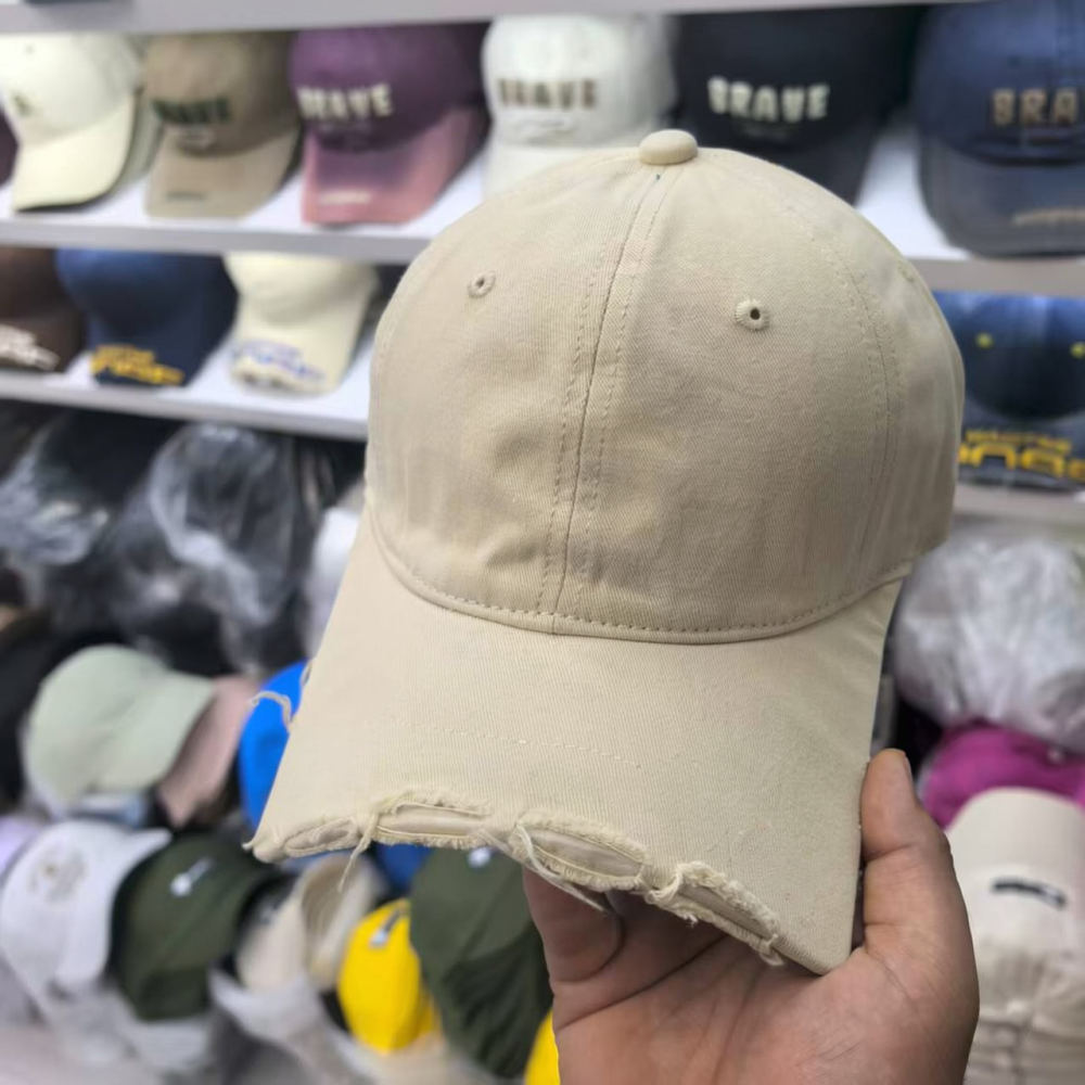 ユニセックス、つばが破れたデザインの野球帽。ヴィンテージ風の - Street Fashion Y2K のレビューと価格